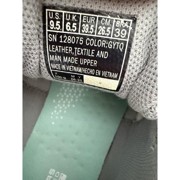 Skechers GoRun Consistent Shoes Womens Size 9.5 Gray Teal Goga Mat 128075 GYTQ - Picture 12 of 13